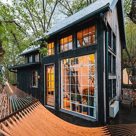 Treetop Hideaways: Wood Lily Treehouse In Chattanooga Ngoại thất bức ảnh